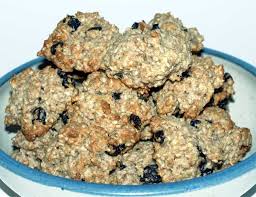 Vegane Kekse Sesam Platzchen Rezept Mit Vollkorn Und Rosinen Rezept Lebensmittel Essen Hunde Futter Vegane Kekse Rezept
