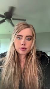 Allie Posey's Instagram, Twitter & Facebook