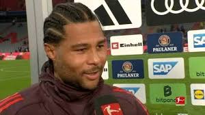 OLEKSANDR ZINCHENKO ON WHO'S THE BETTER CENTRAL DEFENSIVE MIDFIELDER 🗣