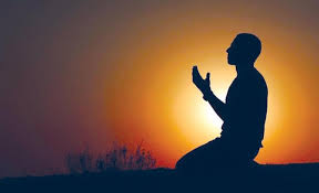 ليلة النصف من شعبان هي ليلة مباركة مشرفة وإحياؤها وقيامها بأنواع العبادات كالصلاة والذّكر وتلاوة القرءان شىء مستحسن فيه ثواب وتقوى الله هي أداء الواجبات واجتناب المحرمات فينبغي للشخص الفطن الذكي في ليلة النصف من شعبان أن يسارع للخيرات كما ينبغي. 6b0 0zbzmat2fm