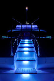 Step Aboard Yacht Beautiful Leds Www Lumasea Com If You Want This Effect Yacht Di Lusso Yacht Lusso