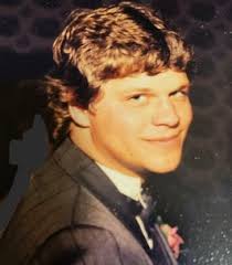 Robert Holmes Obituary