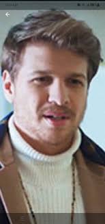 Who is good for Ferit ,Seyran or Pelin you choose🤔🥺