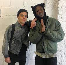 Joey's character leon made an impassioned speech to series protagonist elliot which you can watch above. Badmon Joeybadass Twitter Joey Badass Mr Robot Cast Robot