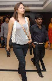 Jwala gutta is an actress, known for моё сердце очень сильно забилось (2013), 2010 commonwealth games (2010) and mtv troll police. Tall Giant Indian Jwala Gutta By Tallgirlfan On Deviantart