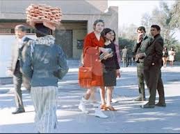 صورة من داخل جامعة بـغداد وتواجد بائع السميط السبعينات baghdad