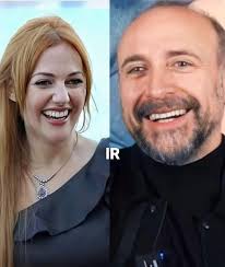 True friends are like diamonds, precious and rare false friends are like  leaves found everywhere. 🚶🚶