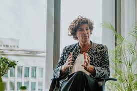 Hon är europas första transperson på en ministerpost. Belgium S Transgender Deputy Prime Minister On Why It S Not Her Job To Be A Trans Spokesperson The Independent