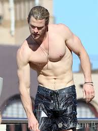 His brothers are actors, liam hemsworth & luke hemsworth; ì§„ì§œ ë¶ìœ ëŸ½ ë‚¨ì‹ ê°™ì€ í¬ë¦¬ìŠ¤ í—´ìŠ¤ì›ŒìŠ¤ í† ë¥´ ì¸ìŠ¤í‹°ì¦ˆ Instiz ì¸í‹°í¬í„¸