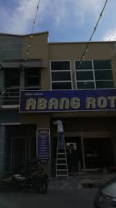 Bertujuan untuk menyediakan perkhidmatan menggunting rambut. Pady Barber Shop Di Bandar Jitra