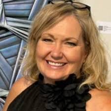 S2E16 Heather Karlsson by At the Heart of Art