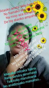 Tsaroko bé enao Niteny tamiko hoe sarika Ka nolazaiko t@ zany fa hoe Io ne  n surnom ako e Kanefa toa efa toetra Sa endrika voavotra Ndray2 toa  voajanahary Avy ,@ n'y