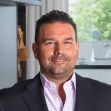 Bart Evans's Instagram, Twitter & Facebook