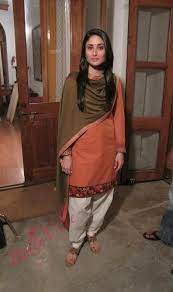 Simple And Elegant Kareena Kapoor Bollywood Outfits Stylish Maternity Outfits Kurti Designs Party Wear