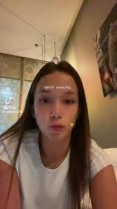 Ellie Orozco's Instagram, Twitter & Facebook