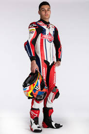 Il team gresini racing è una squadra motociclistica italiana fondata e diretta dal 1997 dall'ex pilota, vincitore di due titoli mondiali, fausto gresini. Gresini Racing On Twitter The New Challenge Of The Team Federal Oil Gresini Moto2 Kicks Off In Faenza News Https T Co 6ctjrv5spa