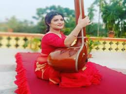 The film has had its first international premiere at cannes. Watch Srabanti Sings A Bollywood Retro Hit Video Goes Viral Bengali Movie News Times Of India