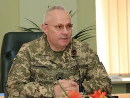 З посади йде головнокомандувач зсу руслан хомчак, це рішення президента. Homchak Prizval Ne Nagnetat Situaciyu I Ne Sozdavat Otryady Dobrovolcev Iz Za Eskalacii Situacii S Rf Gordon
