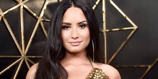 Demi Lovato Reveals She Has Green Hair Tips