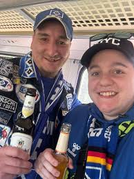 Ychwanegodd HSV Fanclub "...