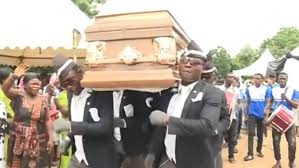 Türkiye, çinli biyofarmasötik şirketi sinovac tarafından geliştirilen ve corona virüs aşısı coronavac'tan 50 milyon doz sipariş etti. Police Around The World Use The Coffin Dance To Raise Awareness About Coronavirus Al Arabiya English
