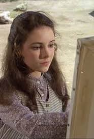 Annie Crane's Instagram, Twitter & Facebook