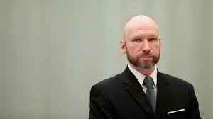 De acordo com breivik, ele começou a planejar o atentado quando tinha 23 anos de idade. Anders Behring Breivik Scheitert Mit Klage Gegen Isolationshaft