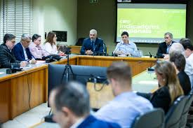 Alta dos juros pressiona setor da construção e desaceleração já é sentida  no Centro-Oeste - CBIC – Câmara Brasileira da Industria da Construção