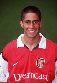 A number of signings were made by arsenal in the summer transfer window, namely defenders sylvinho and oleh luzhny, and striker thierry henry, who joined from juventus on a club record fee. Arsenal On Twitter June 30 1999 Silvinho Becomes Our First Brazilian 71 Appearances 5 Goals Community Shield Premierleague Team Of The Year 2001 Https T Co Jtphdxlzcb