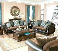 This popular neutral furnishing meshes well with most color palettes and design styles. Dark Brown Couch Living Room Living Room Ideas Brown Sofa Brown Sofa Decor Brill Braunes Wohnzimmer Braune Couch Wohnzimmer Ideen Wohnzimmer Braun