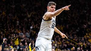 Select player ash, austin baer, michael bohannon, jordan fredrick, c.j. A Deep Look At Luka Garza Shows Why He S The Frontrunner For National Player Of The Year Ncaa Com