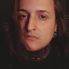 Os Centros de Atenção Psicossocial são espaços de cuidado e acolhimento  para quem enfrenta grandes desafios como depressão, ansiedade,  esquizofrenia e outros transtornos mentais. Aqui, o tratamento é gratuito,  feito por uma