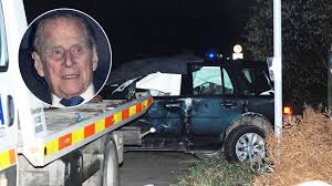 وفي مطلع يناير، تلقت الملكة إليزابيث الثانية البالغة 94 عاما وزوجها أول جرعة لقاح مضاد لفيروس كورونا في قصر ويندسور غرب لندن حيث يمضيان فترة الحجر السارية حاليا في بريطانيا. Ø§Ù„Ø£Ù…ÙŠØ± ÙÙŠÙ„ÙŠØ¨ Ø²ÙˆØ¬ Ø§Ù„Ù…Ù„ÙƒØ© Ø¥Ù„ÙŠØ²Ø§Ø¨ÙŠØ« ÙŠÙ†Ø¬Ùˆ Ù…Ù† Ø­Ø§Ø¯Ø« Ø³ÙŠØ±