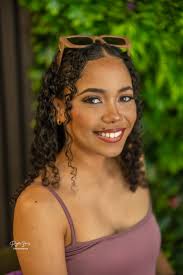 Met these #beauties at Charred Restaurant & Grill they nice eh!  #canonphotography #LooksChallenge #canon #samyang85mm Look Into My Eyes  Roger Lewis #photographer