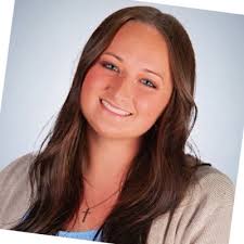 Danielle Weitzel's Instagram, Twitter & Facebook