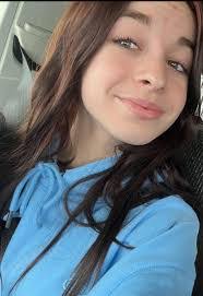 Becky Arseneault's Instagram, Twitter & Facebook