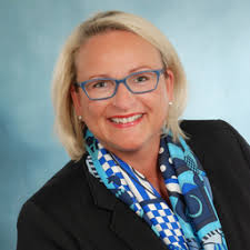 Anstatt zu helfen wird einfach aufgelegt und lässt einen stehen. Simone Vogt Senior Personalreferentin Dz Bank Ag Xing