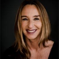 Isabella Knapp Email & Phone Number