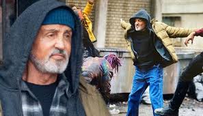 Con sylvester stallone, martin starr, natacha karam, moises arias, pilou asbæk, dascha polanco, javon 'wanna' walton, michael aaron milligan, joe knezevich. Samaritan Depicts Sylvester Stallone As A Protector Hero In Brand New Image Parlor Talk