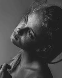 Pin By Shiva Sh On Ellementary Dark Portrait Creative Portrait Photography Creative Portraits