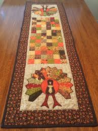 Let S Talk Turkey Table Runner Using Pattern From Quilting Quickly Fall 2013 Magazi Thanksgiving Table Runner Quilted Table Runners Patterns Fall Table Runners