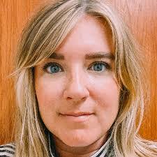 Cate Daniels's Instagram, Twitter & Facebook