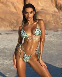 Liza Kowalenko • Yostagram in 2023 | Beach beauty, Instagram models, Photo  and video