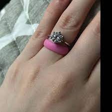 I Ordered A 4 Which Is A Half Size Bigger Than What I Usually Wear So When My Fingers Swell Up Throughout The D Silicone Wedding Rings Wedding Rings Ring Fit