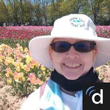 Anastasia Mercer's Instagram, Twitter & Facebook