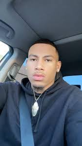 Derrick Bedford's Instagram, Twitter & Facebook