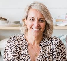 Jodi Schell's Instagram, Twitter & Facebook