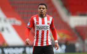 His current girlfriend or wife, his salary and his tattoos. Liverpool Transfer News Reds Lead The Race For Psv Eindhoven Striker Donyell Malen Fourfourtwo