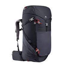Ihr zahlt für den rucksack 14,98€ oder ihr holt ihn in einem decathlon selbst für 10,99€ ab. Wanderrucksack Quechua Decathlon
