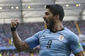 Horario, tv y formaciones del partido de la. Suarez Celebra 100 Partidos Gol Y Clasificacion De Uruguay